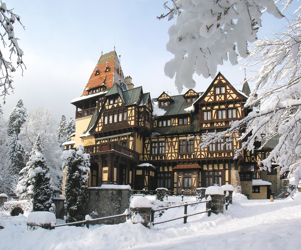 peles-palace-romania-winter-beautiful-scenery-carpathian-mountains-eastern-europe.jpg