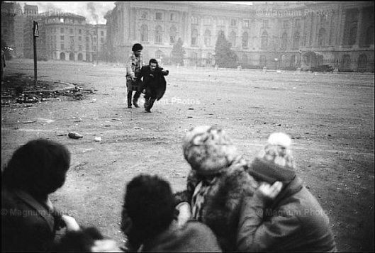 shooting in central square Bucharest Romania Romanian revolution 1989 revolutia romana