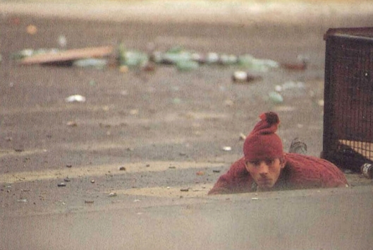 startled boy Romanian revolution revolutia romana 1989