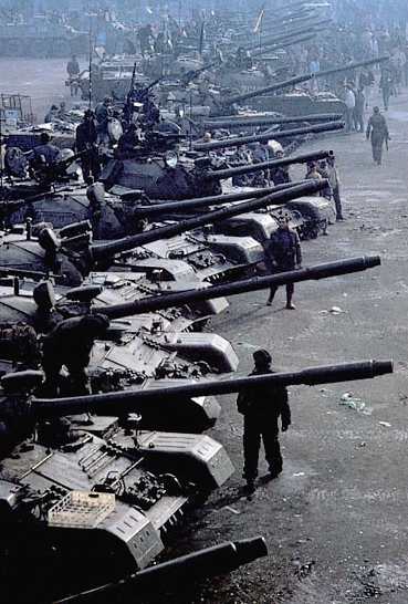 tanks lined up Romanian revolution revolutia romana 1989