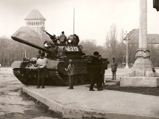 tanks Romanian revolution revolutia romana 1989