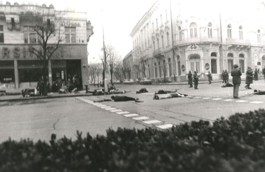victims lying on street Cluj Napoca Romanian revolution 1989 revolutia romana