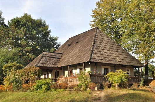 romanian-traditional-house-architecture-traditions-culture-romania-architecture