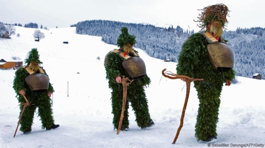 silvesterchlausen-winter-pagan-traditions-customs-europe