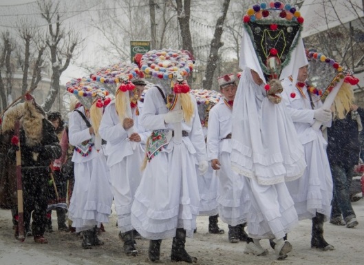 traditii-iarna-precrestine-pagan-romanian-traditions-romanian-peoople-culture
